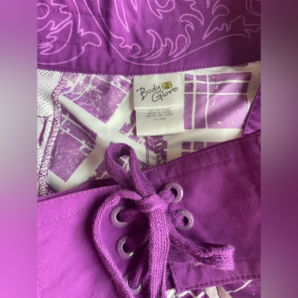 Y2K Body Glove Board Shorts Women’s Purple & White NEW - Picture 2 of 9